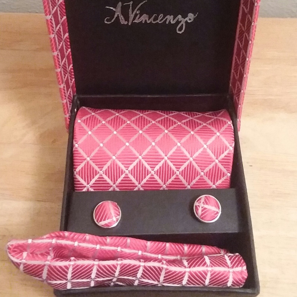 Standard Tie Set. Never Worn